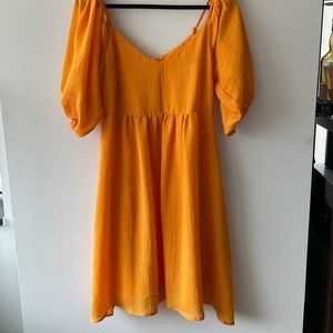 Offshoulder summer dress